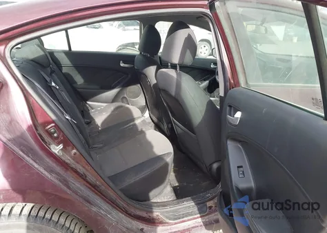 2018 Kia Forte Lx из США, поврежденный, VIN 3KPFL4A79JE170676